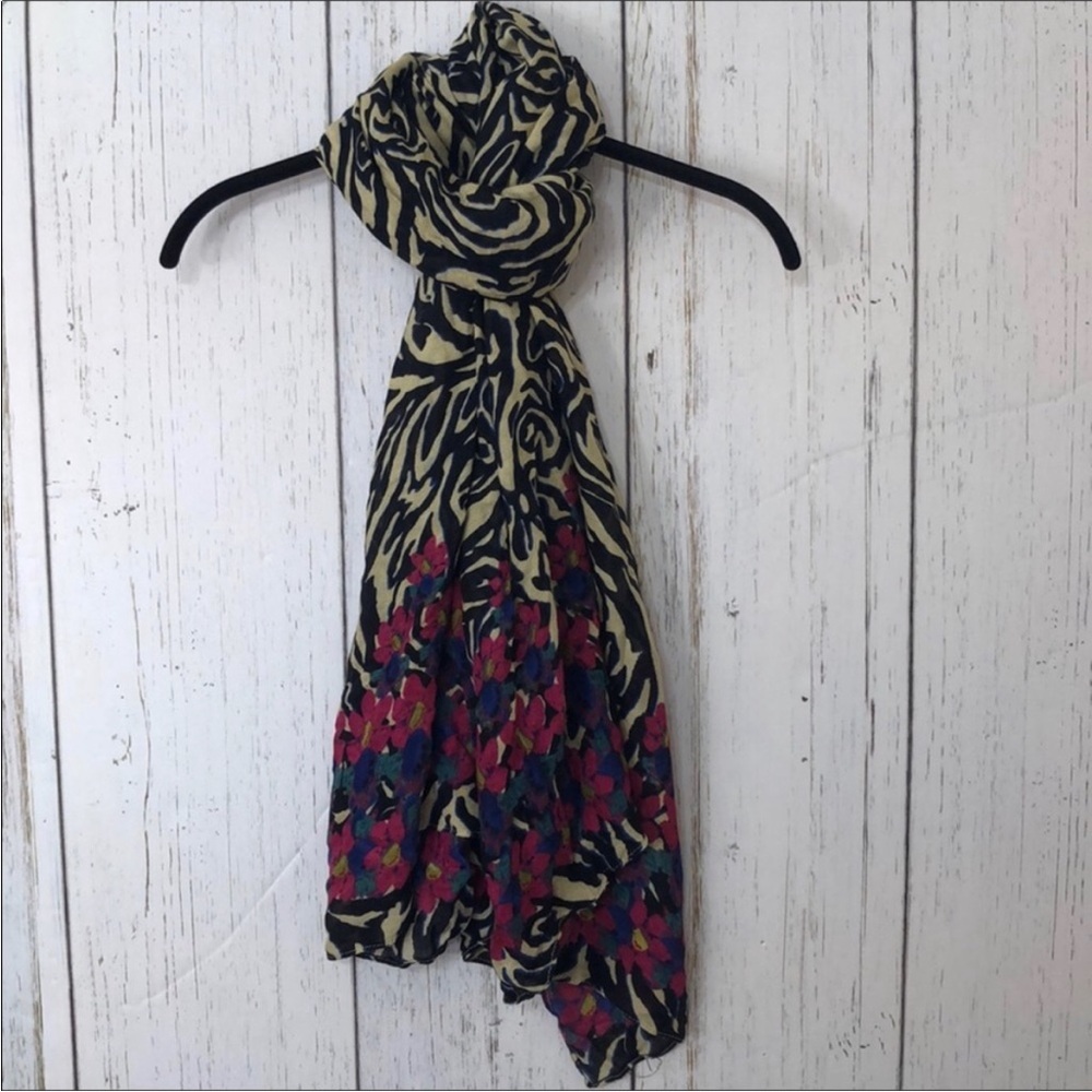 Stella & Dot Scarf Headgear Animal Print